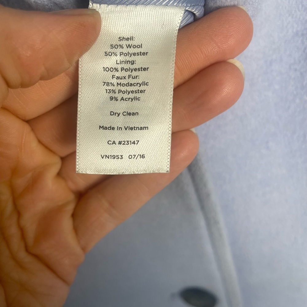 Coat‎ - Picture 5 of 5